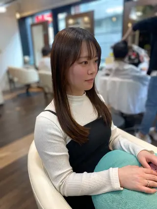 ミディアム Cloud zero所属・🌻秋山 夏樹🌻のヘアスタイル