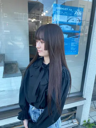 ロング 青木 妃代梨のヘアスタイル