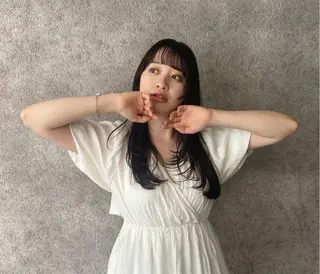 ロング 🩰 艶髪美髪 shiori🫧のヘアスタイル