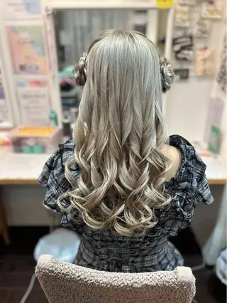 ロング ヘアアレンジ ヘアセットサロン ボイボイのヘアスタイル