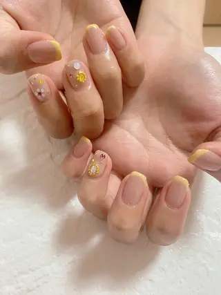 ネイル 7e. Nailのネイルデザイン