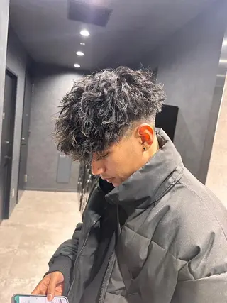 メンズ スパイキーショート 朝崎倭斗のヘアスタイル