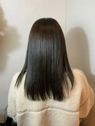 ミディアム カラー 杉原 さやかのヘアスタイル