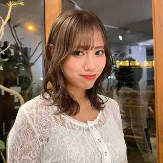 ミディアム 吉田 葉音のヘアスタイル