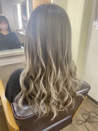 田井中 悠紀のヘアスタイル