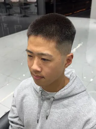 メンズ 白髪ぼかし/白髪 メッシュ/ゆうとのヘアスタイル