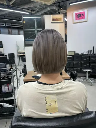 ショート Rico / bob/グレージュのヘアスタイル