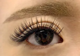 マツエク・マツパ _WHITE 南海難波店のマツエク・マツパデザイン