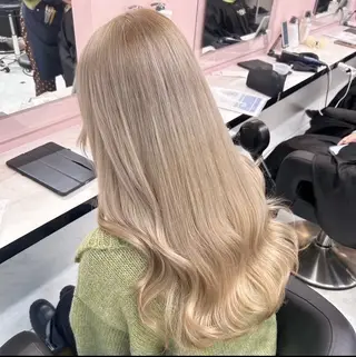 セミロング カラー 赤みなし艶カラー🍈 ユウナ🍈🤍のヘアスタイル