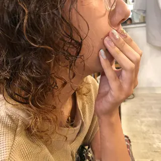 セミロング パーマ ma naのヘアスタイル