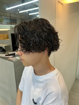 パーマ メンズ 当日予約OK レイヤーカット/艶髪のヘアスタイル