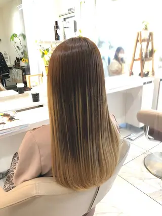 ロング パーマ 安井　昴 💫ブリーチ縮毛矯正のヘアスタイル