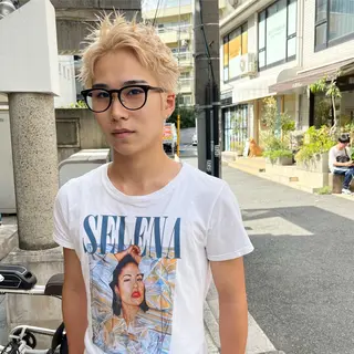 カラー メンズ ハイトーン/美髪矯正 🍃大江拓実のヘアスタイル