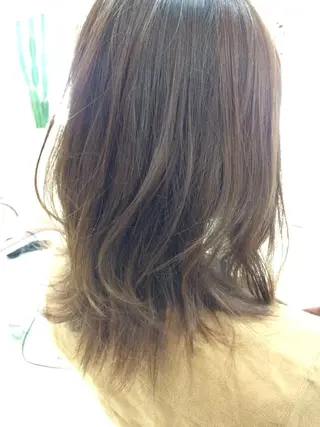 ミディアム いけだ ゆうのヘアスタイル