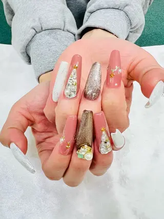 ネイル ユリシスネイル 担当近藤のネイルデザイン