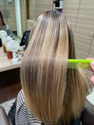 ロング 塚下 怜菜のヘアスタイル