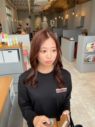 ロング カラー エマ ピボット 中川店所属・富原崇太/切りっぱな しボブ/透明感カラーのヘアスタイル