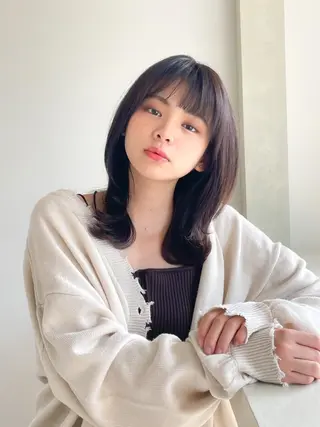 ミディアム 太田ありさ クリーミーヘアカラーのヘアスタイル