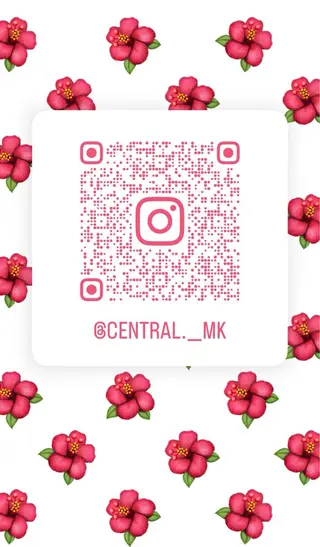 美優🐩/ ハイトーン/栄のヘアスタイル