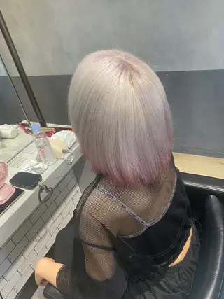 ミディアム ハイトーンエフェクト ブリーチいち丸のヘアスタイル