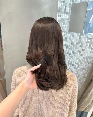 セミロング くすみカラー🏹🤎 Tsukinaのヘアスタイル