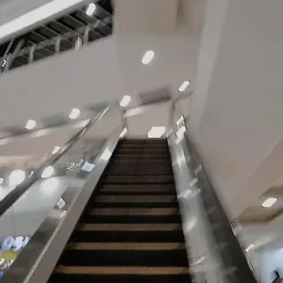 IwAsh  大和駅店所属・shiho .のヘアスタイル