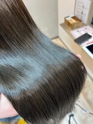 ロング 小山 ヨシタカのヘアスタイル