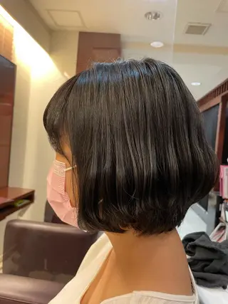 ショート こすげひろと カラー講師のヘアスタイル