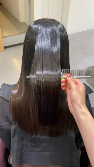 ロング ️🫧透明感カラー& 髪質改善🎀いさきのヘアスタイル