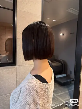 ショート 銀座✨綺麗になれる ストレート✨中山蓮のヘアスタイル