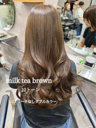 カラー 梅田/ベージュ／ 艶カラー／三宅空翔のヘアスタイル