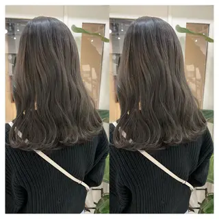 ミディアム カラー 村山 茉衣のヘアスタイル