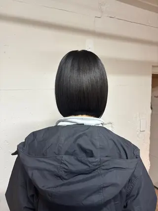 ショート カラー 🩵似合わせカット SEIRA🩵のヘアスタイル