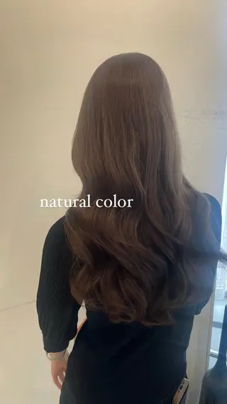 ロング 細包 夕貴のヘアスタイル