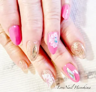 ネイル LoveNaii広島店所属・LoveNail HIROSHIMAのネイルデザイン