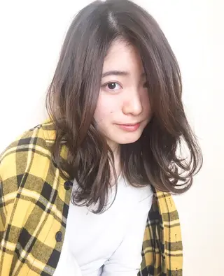 セミロング 岡山 亮介のヘアスタイル
