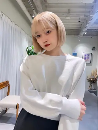 ミディアム カラー 若月 あやかのヘアスタイル