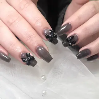 ネイル 🦋fein.🍒 official🫧のネイルデザイン