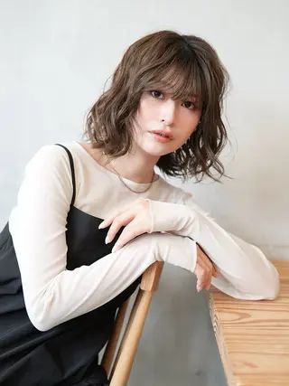 ショート パーマ 髪質改善カラー Unami 太田英寿のヘアスタイル