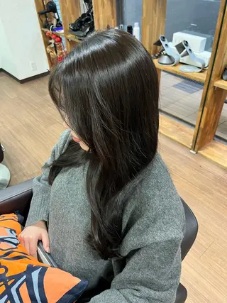 ロング カラー 辻 風香のヘアスタイル