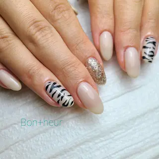 ネイル 宮口 紗子のネイルデザイン