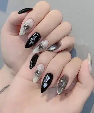 ネイル T. Leeのネイルデザイン