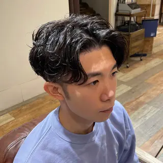 パーマ メンズ メンズサロン🔥 プリストオオサカのヘアスタイル