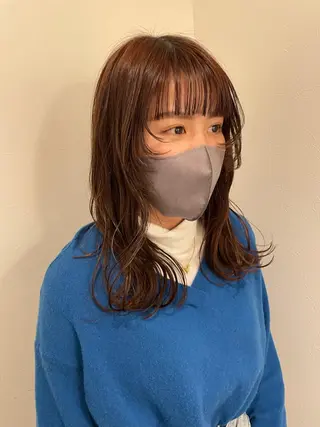 セミロング v-lab studio所属・韓国レイヤーカット/ 艶カラー/ noaのヘアスタイル