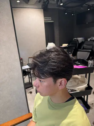 ショート パーマ メンズ 韓国特化🇰🇷愁斗 センターパートパーマのヘアスタイル
