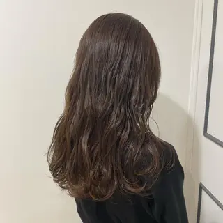 ロング カラー SHEARA BY CARE所属・. AYUKAのヘアスタイル