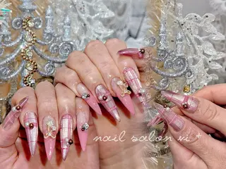 ネイル ✨Nailsalon Vi+✨のネイルデザイン