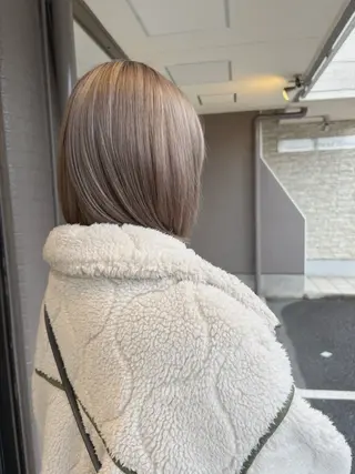 ミディアム カラー 中村 潮音のヘアスタイル