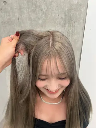 ロング カラー ブリーチ/艶カラー 🫧/ユーナのヘアスタイル