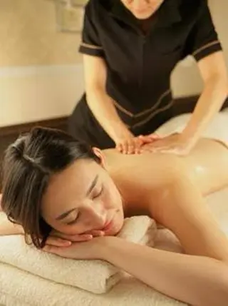 salon de Cheri所属・吉田 沙織のエステ・リラクイメージ